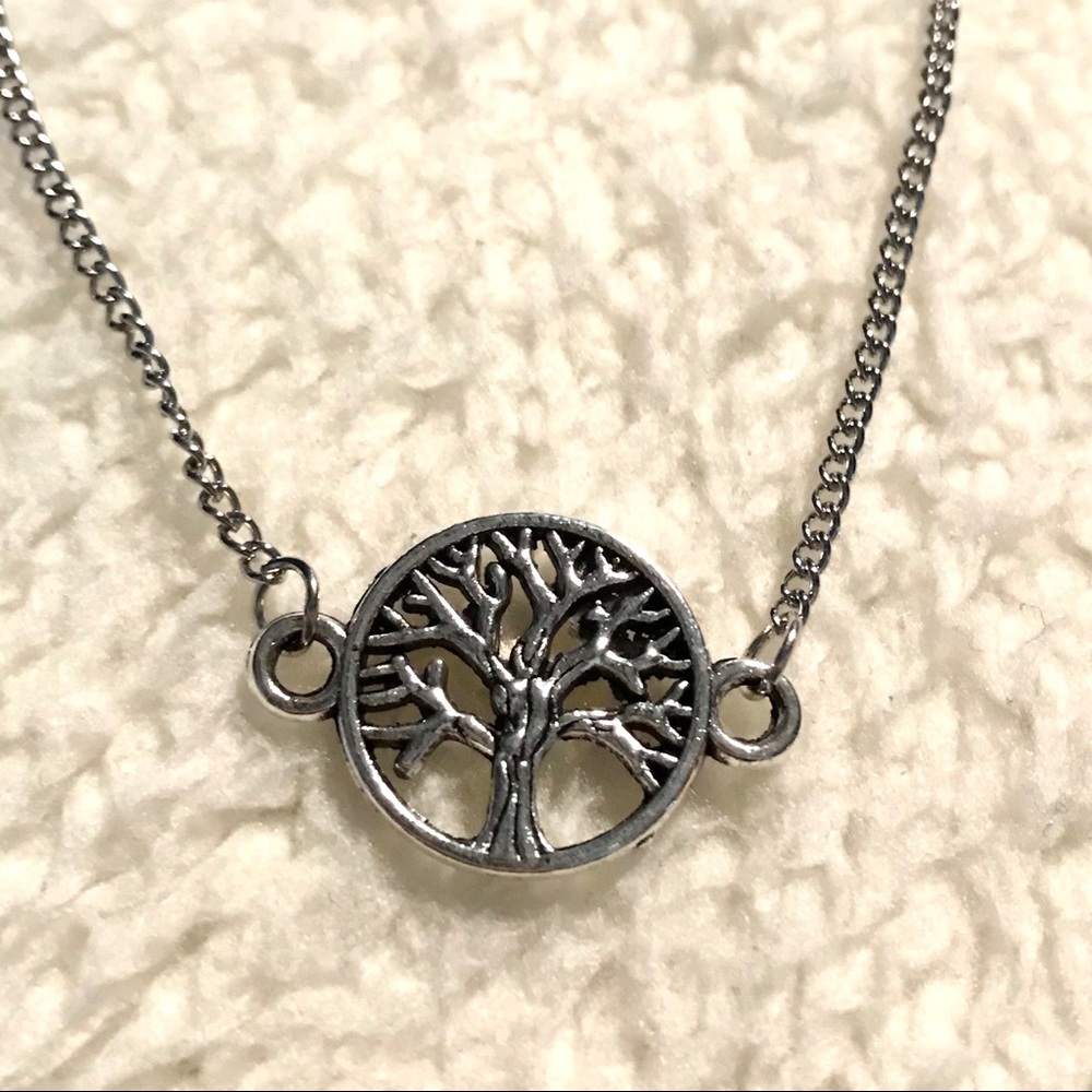 🎀5/$20 Paparazzi Giving Tree Necklace Set P24